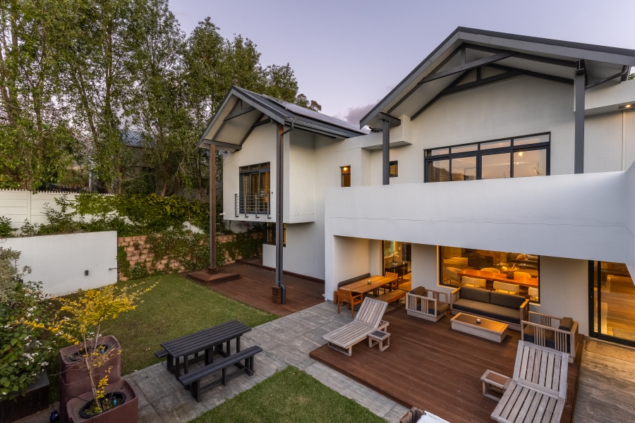 6 Bedroom Property for Sale in Mostertsdrift Western Cape